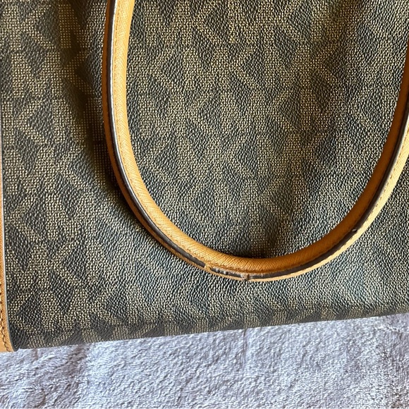 MICHAEL  Michael Kors Dillon satchel - Picture 3 of 16